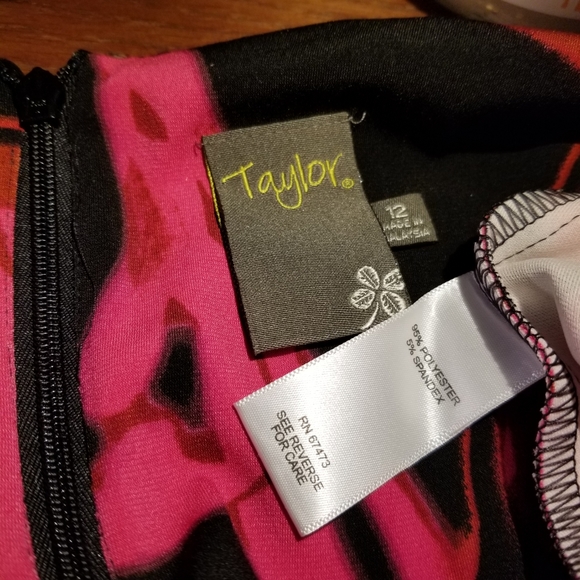 Like New! Taylor Wrap Top Fit & Flare Dress - Picture 10 of 10